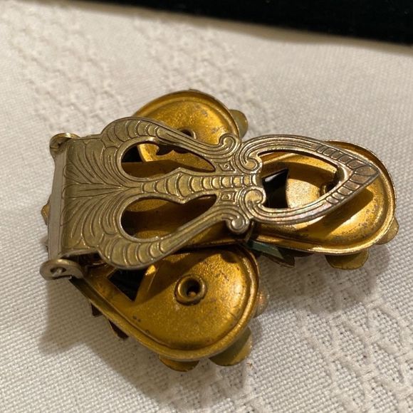Vintage Brass And Rhinestone Flower Sweater Clip - Picture 3 of 11